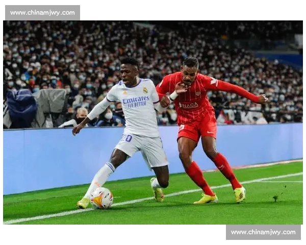 红牌点燃伯纳乌：佩德里导火索与维尼修斯的 40 分钟混战